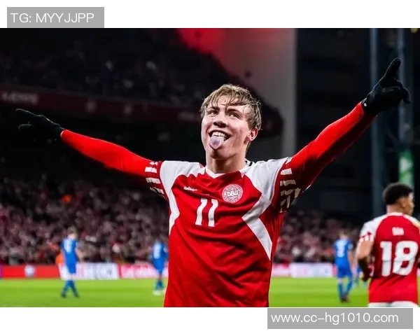 曼联2526赛季首季度财报分析总收入达1403亿镑营业利润1300万镑 曼联2526赛季首季度财报分析总收入达1403亿镑营业利润1300万镑